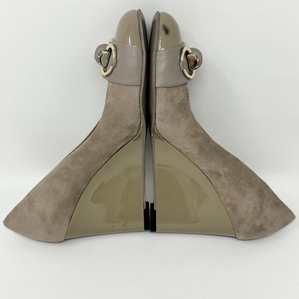 GUCCI Horsebit Accent Suede Wedge Pumps Heels Taupe Womens 35 5 - Picture 3 of 14
